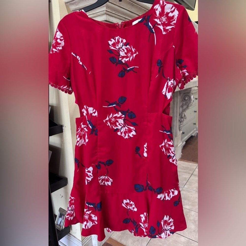Socialite Red Floral Cut Out Dress Size Medium